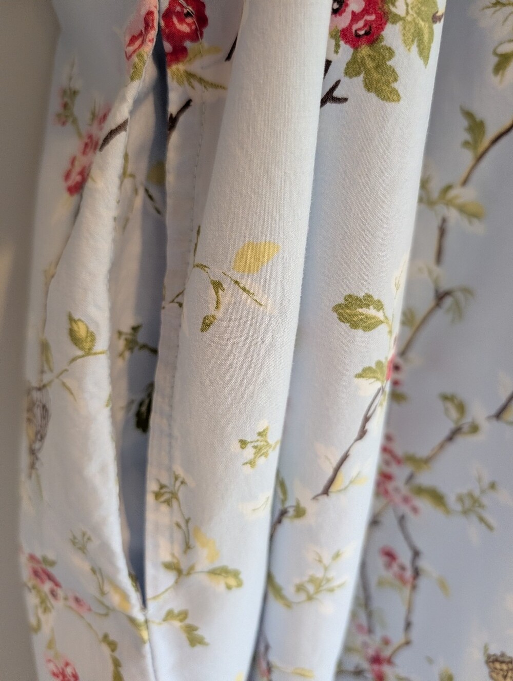 Vermont Country Store %100 Cotton Cottage Floral Butterfly Light Blue Med - Picture 8 of 9